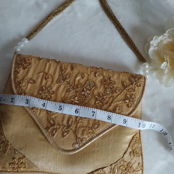 Floral Bag! - Picture 6 of 11